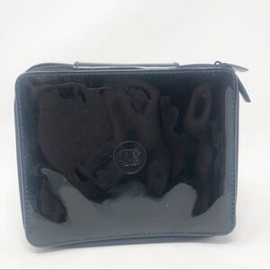 CHANEL | Ultra Correction Lift Cosmetic Case Black